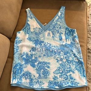 Lilly Pulitzer sleeveless 2 toned shirt